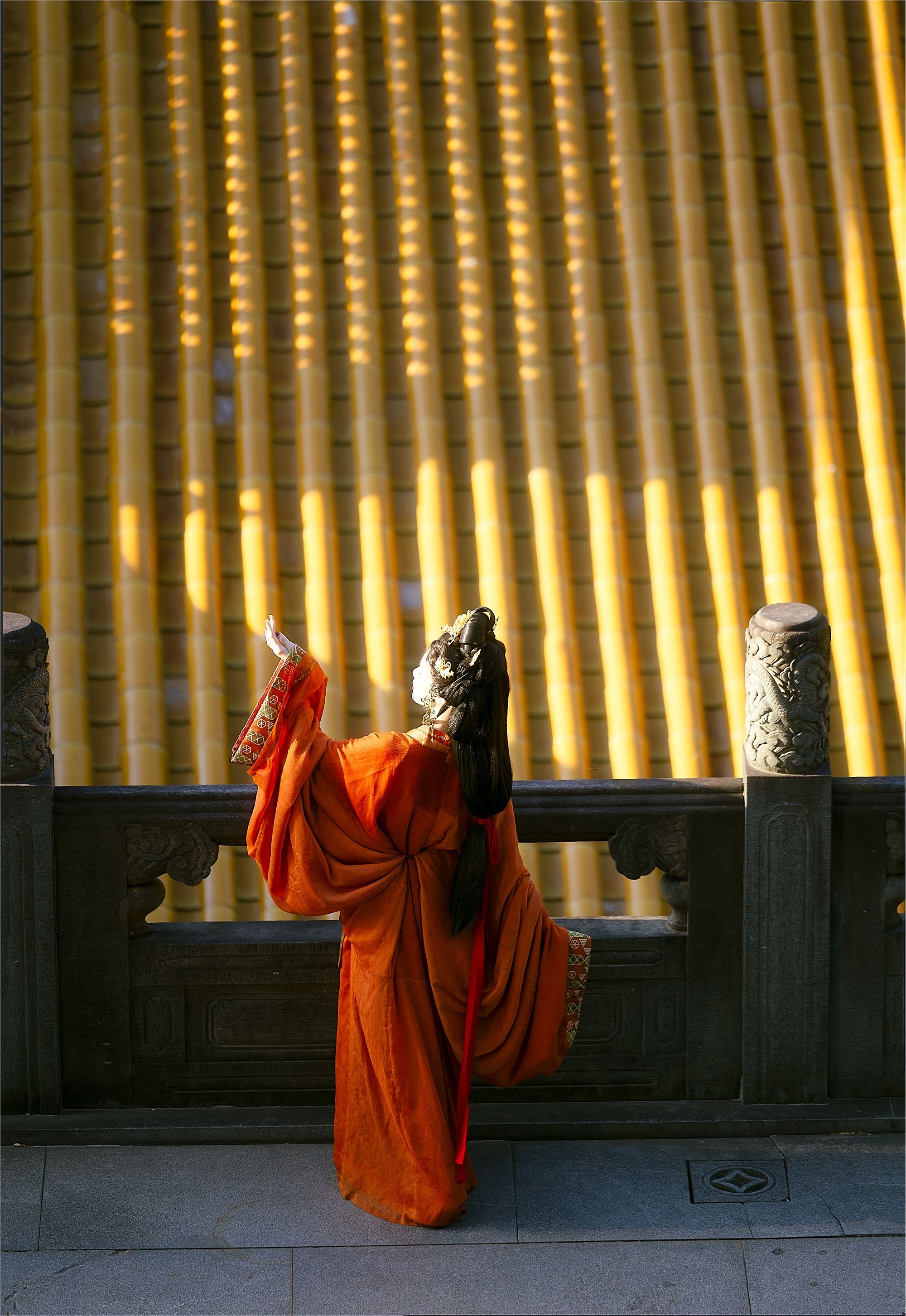 YITUYU艺图语 2025.02.03 壁上观 语卿